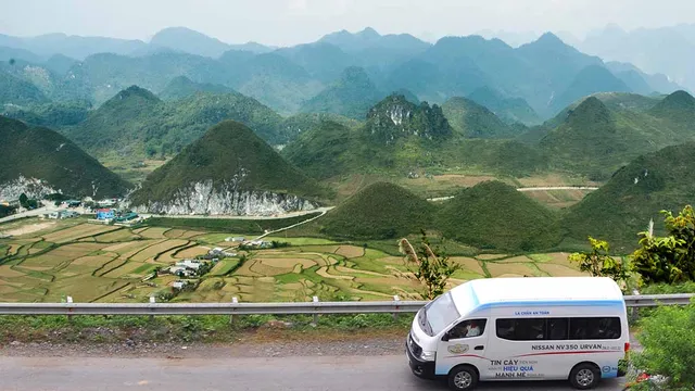 Phượt Hà Giang cùng Nissan NV350 Urvan