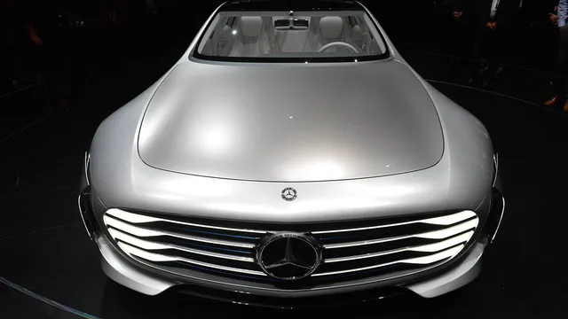 Mercedes Concept IAA trình diễn khả năng biến hình