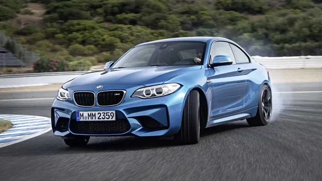 Video BMW giới thiệu M2 Coupe 2016 đầy mạnh mẽ