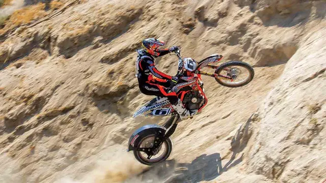 Giải đua mô tô địa hình kinh hoàng tại Mỹ