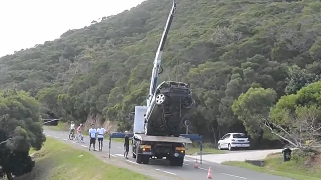 Tổng hợp những tình huống giao thông dở khóc dở cười