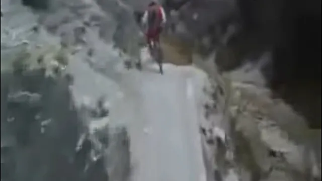 Thót tim với những cua rơ thách thức tử thần