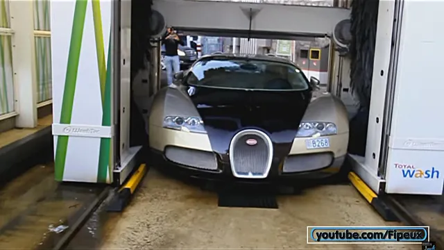 Siêu xe Bugatti Veyron "làm sạch" theo phong cách bình dân