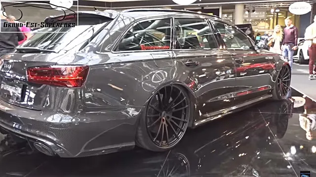 Video trình diễn Audi RS6 toàn thân bọc sợi cacbon