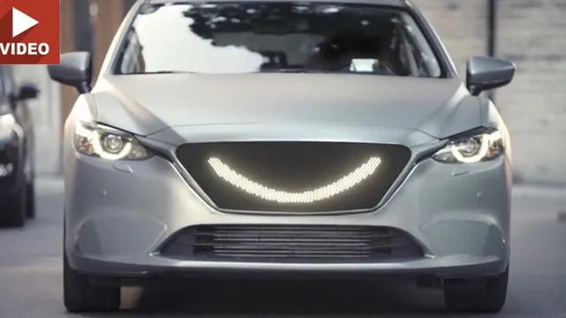 Video chiếc xe tự lái có khả năng "mỉm cười" với con người