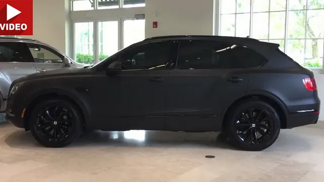 Xem siêu SUV Bentley Bentayga độ với màu sơn độc đáo