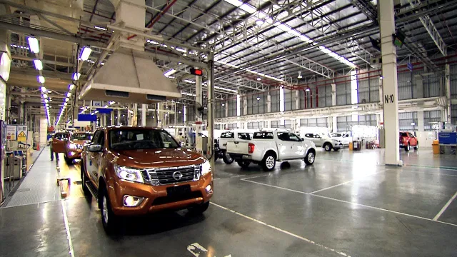 Video - Nissan lần đầu tiên hé lộ quy trình sản xuất NP300 Navara